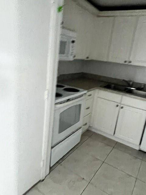 Lauderhill, FL 33319,4164 Inverrary Dr #803