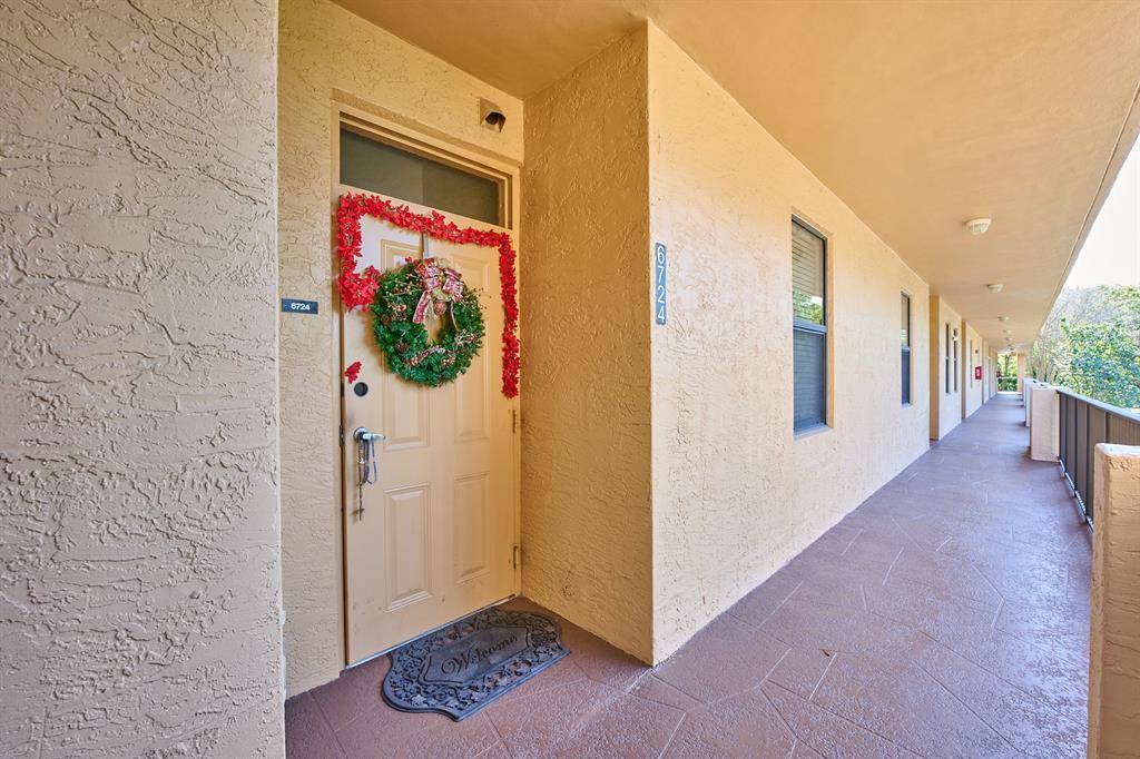 Pompano Beach, FL 33063,6724 Coral Lake Dr #6724