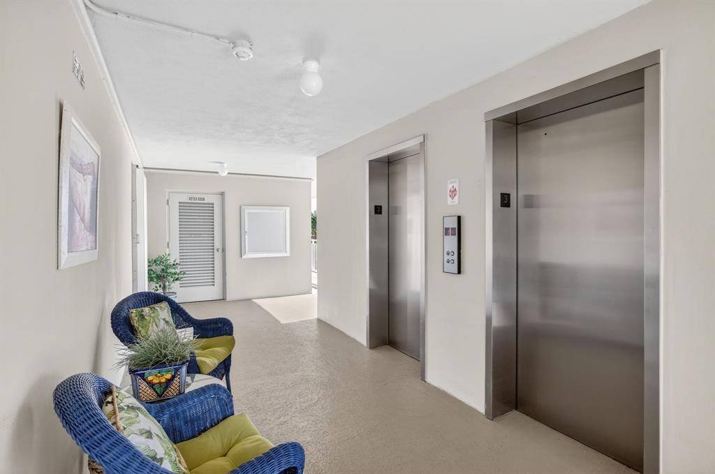 Pompano Beach, FL 33062,2611 N Riverside Dr #304