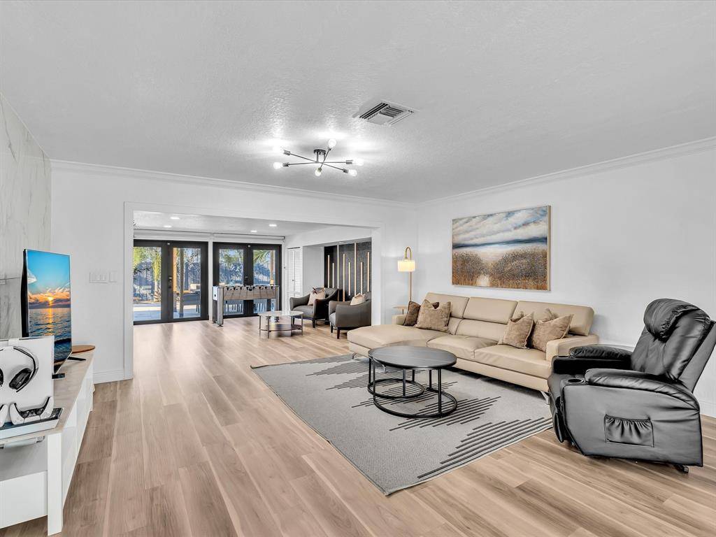 Fort Lauderdale, FL 33308,2105 NE 62nd St