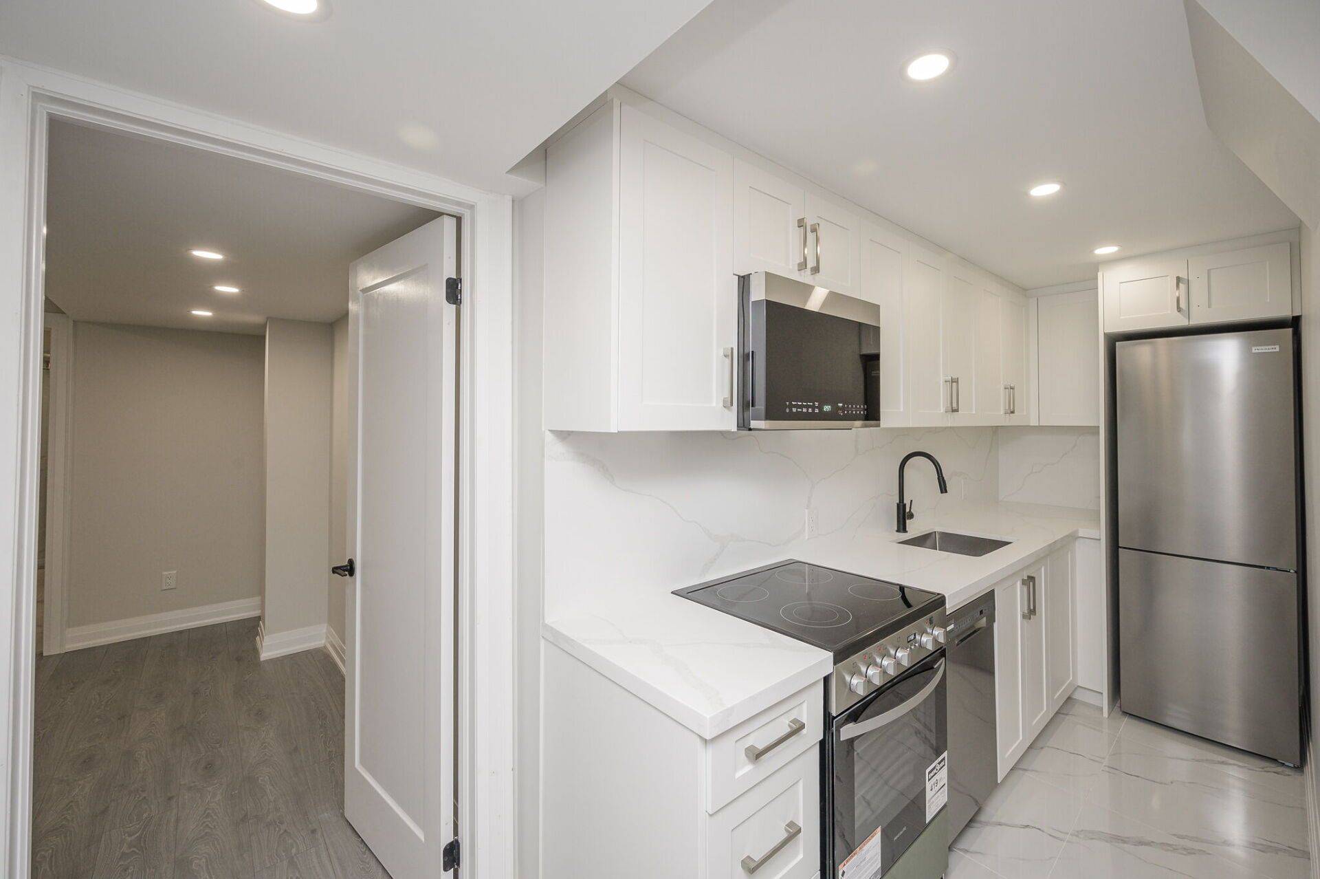 Mississauga, ON L5M 0V2,3498 Park Heights WAY #LOWER