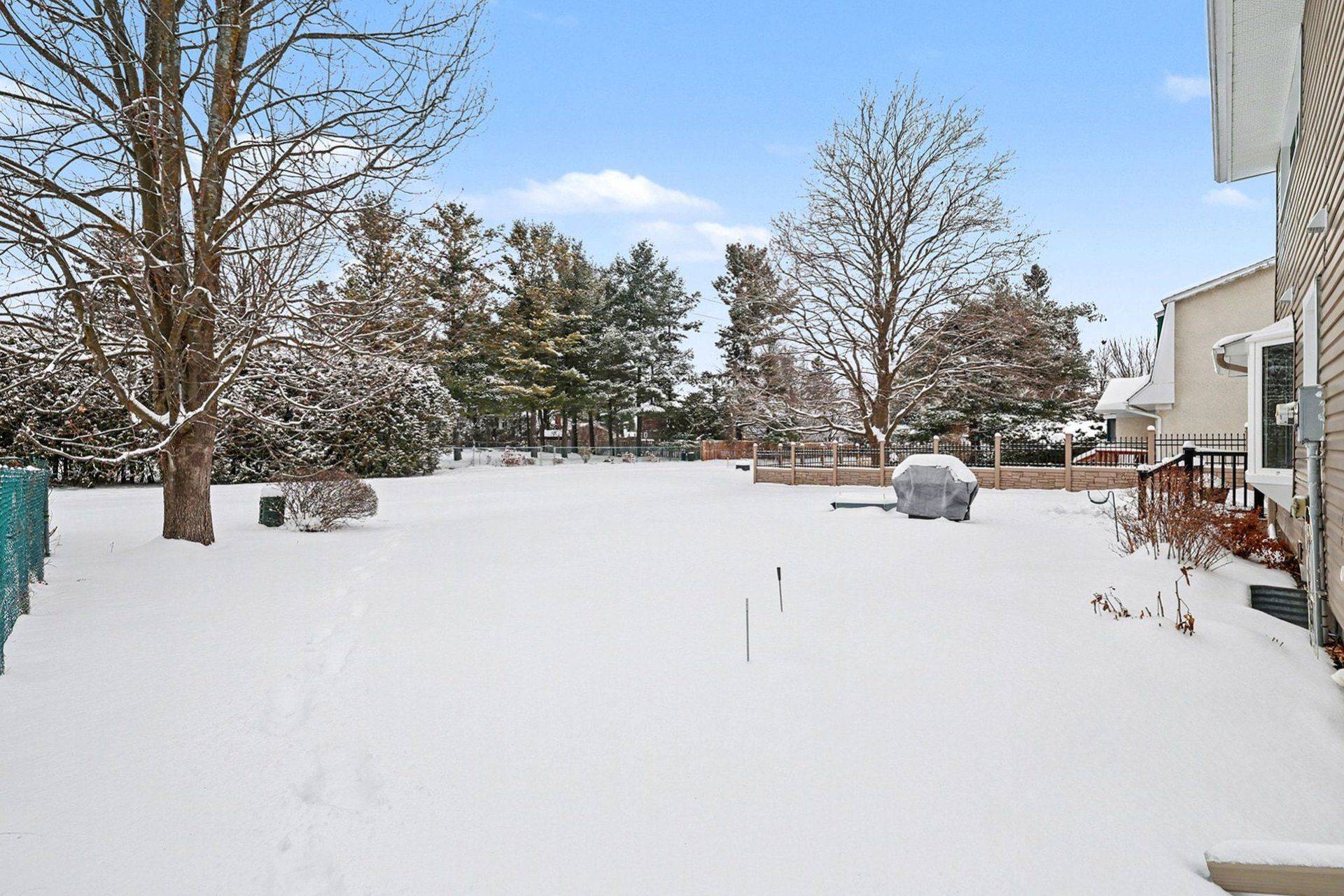 South Of Baseline To Knoxdale, ON K2H 8N7,265 McClellan RD