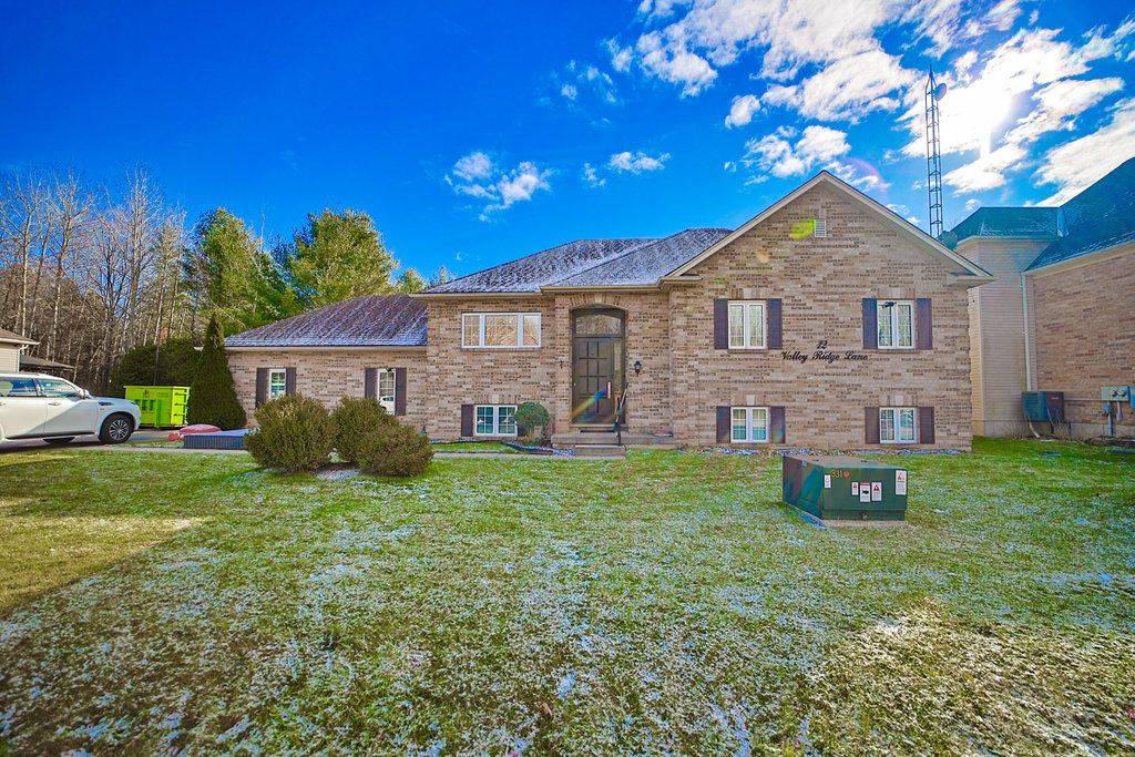 Hamilton, ON L8N 2Z7,12 Valley Ridge LN