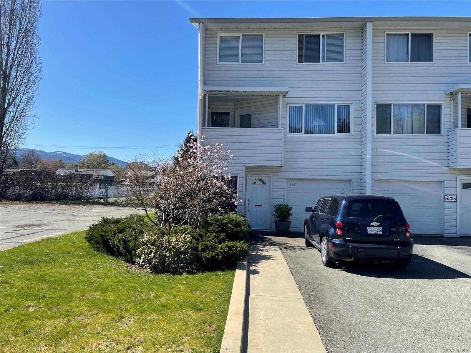 Port Alberni, BC V9Y 6L1,5207 Gertrude St