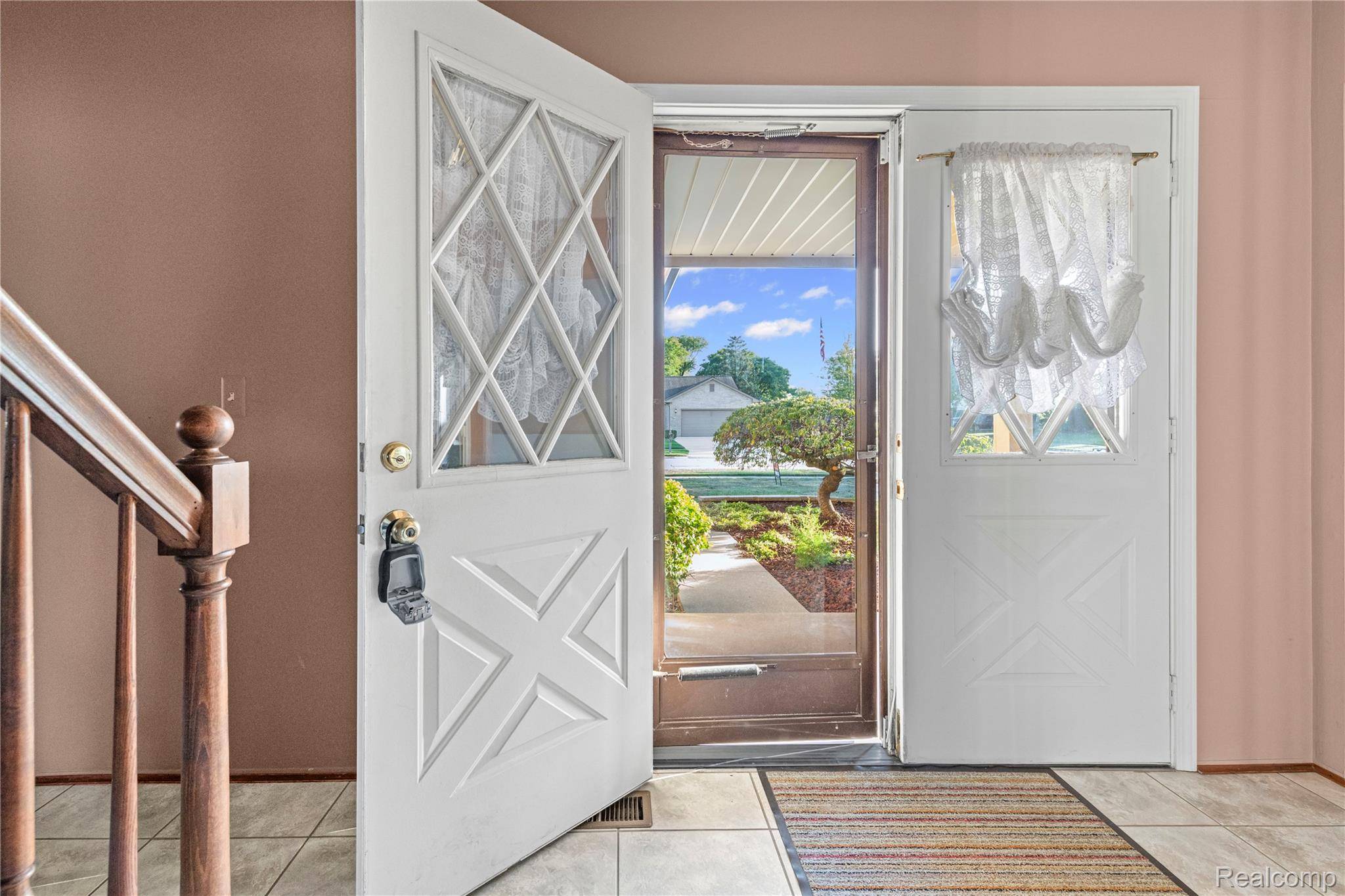 Macomb, MI 48044,17903 Red Oaks DR