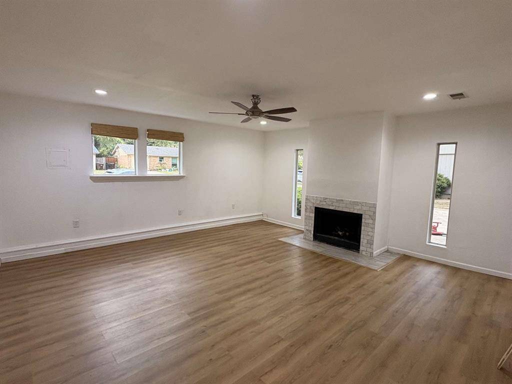 Plano, TX 75075,1400 Meadowcrest Drive