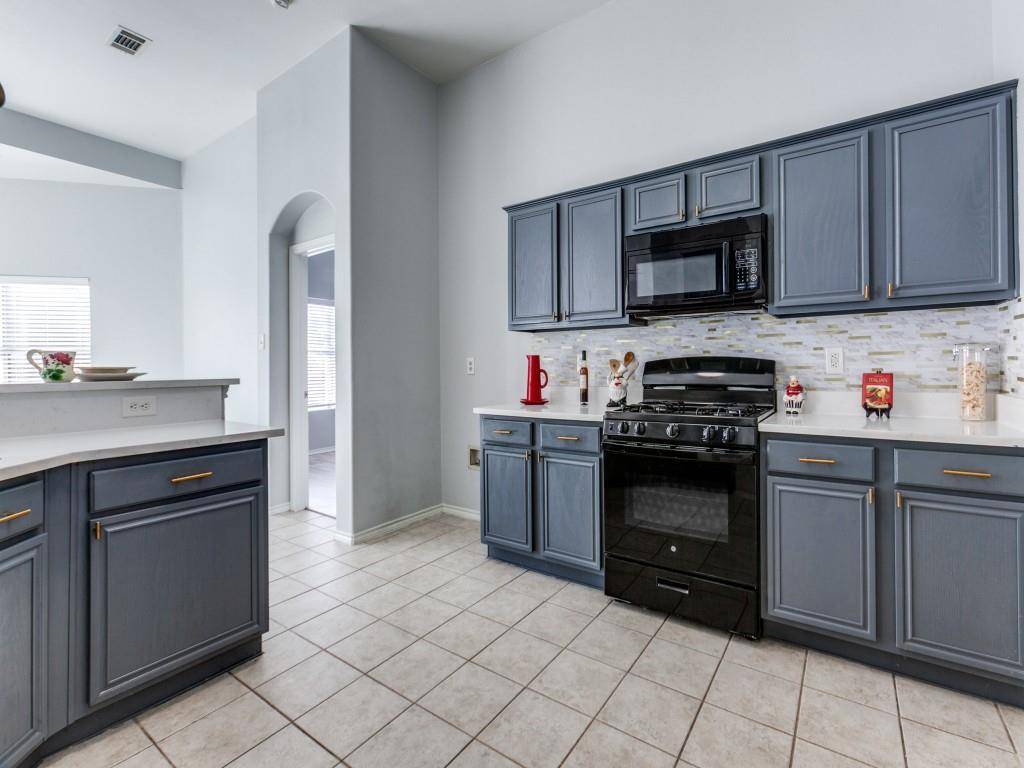 Mckinney, TX 75069,1305 GREENBRIAR Lane