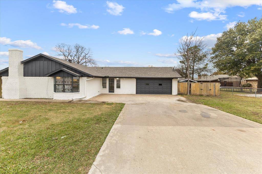 Leonard, TX 75452,312 E Cottonwood Street
