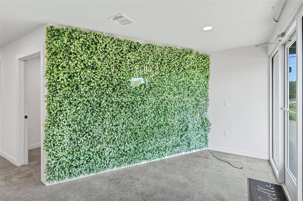 Granbury, TX 76048,1555 Woodmere Trail #102