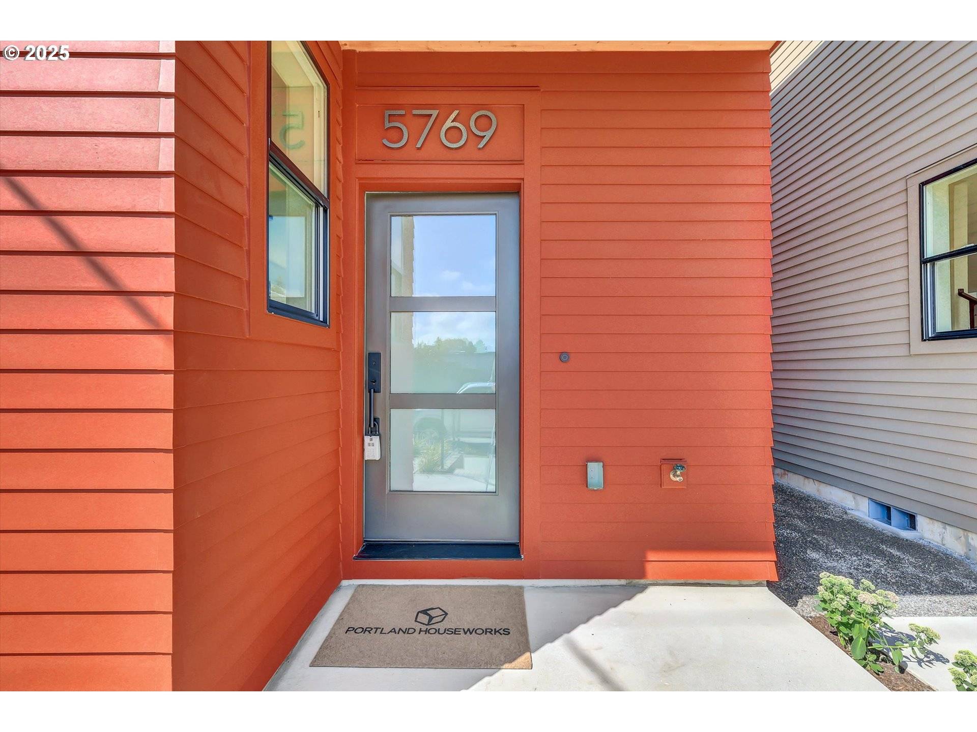 Portland, OR 97239,5765 S Kelly AVE