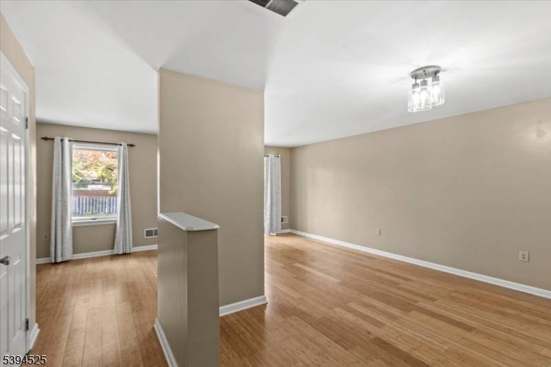 Union Twp., NJ 07088,839 Valley St