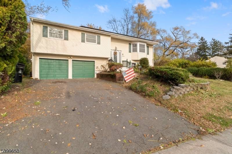 East Brunswick Twp., NJ 08816,55 Sullivan Way