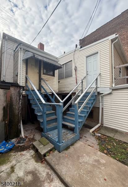 Elizabeth City, NJ 07201,1131 Pt1133Elizabeth Av