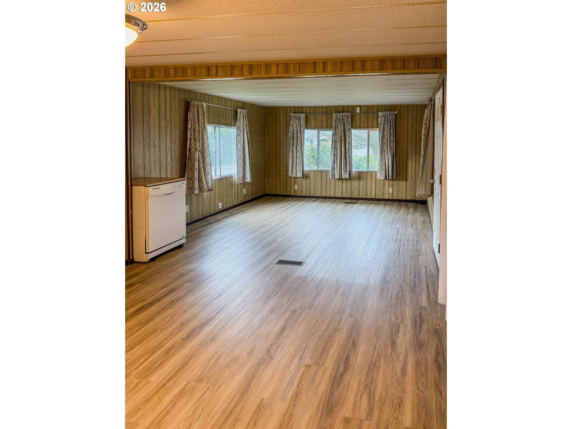 Eugene, OR 97405,34098 EL ROBLE AVE