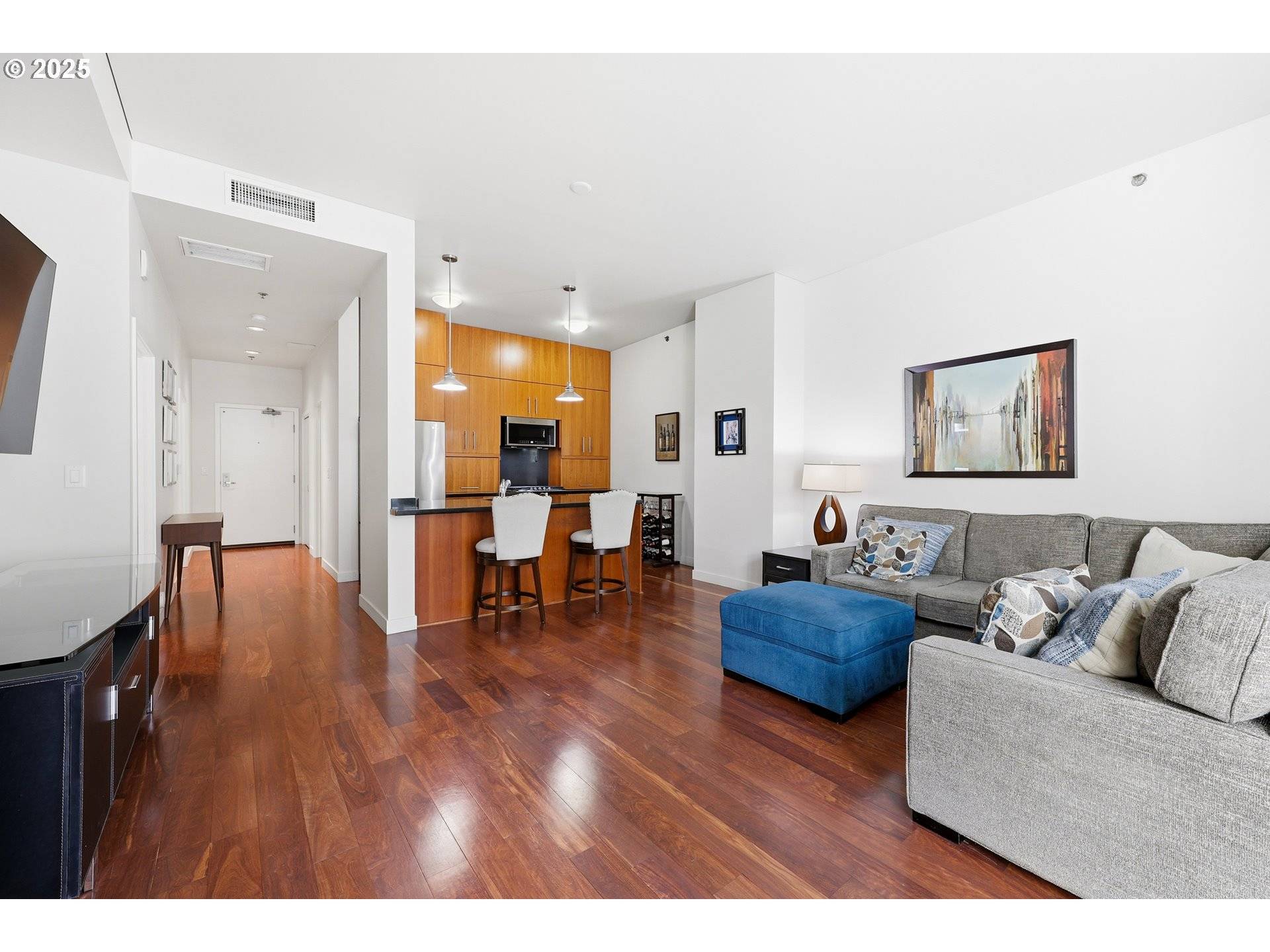 Portland, OR 97209,922 NW 11TH AVE #305