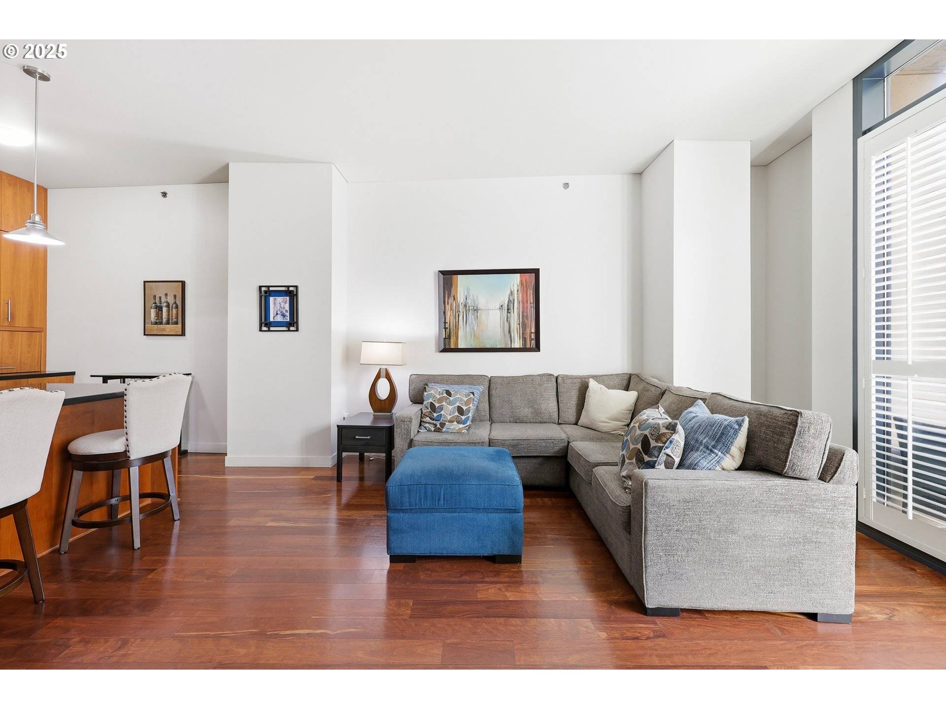 Portland, OR 97209,922 NW 11TH AVE #305