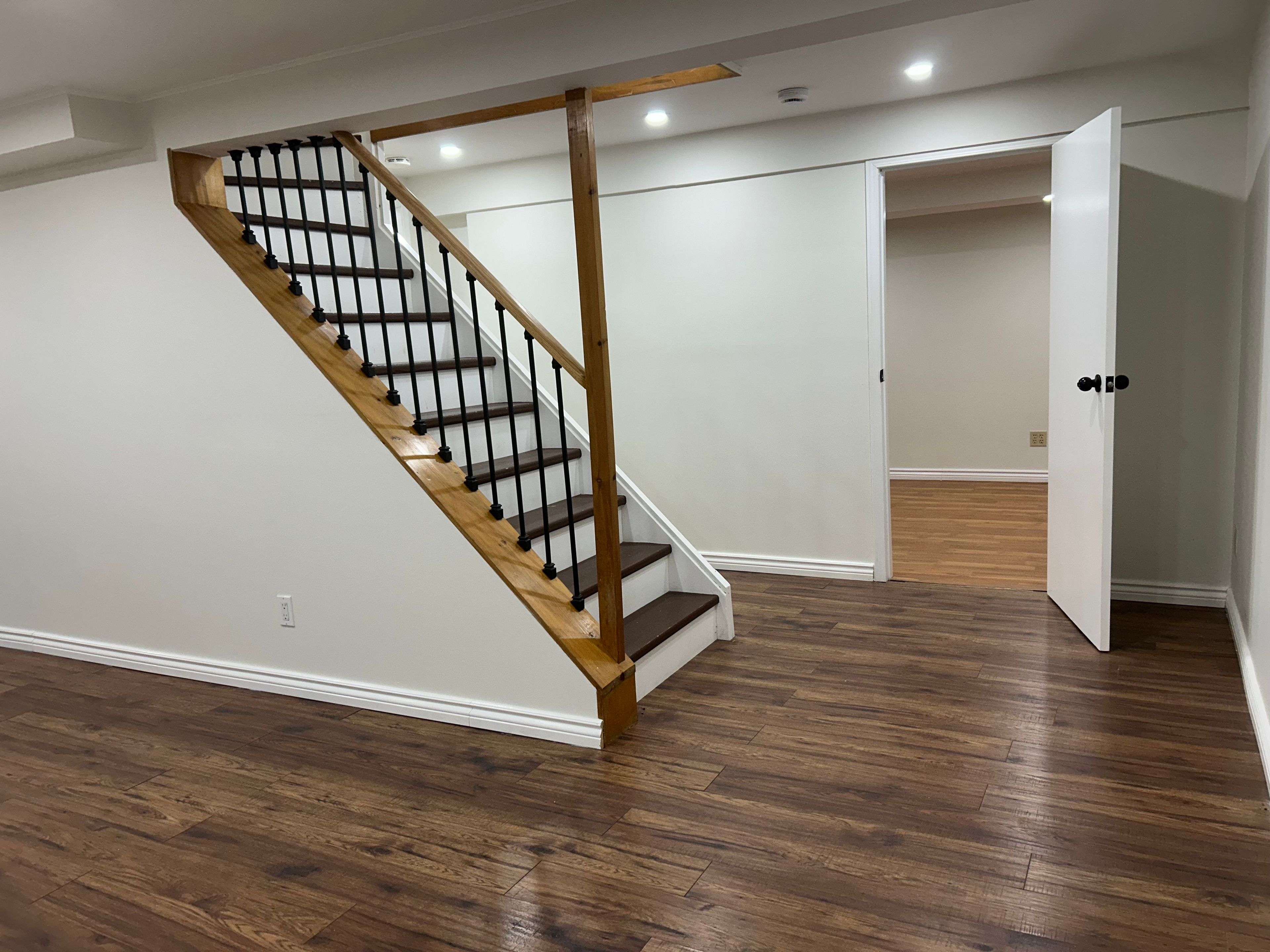 Ajax, ON L1S 3Y3,2-7 Empson CT