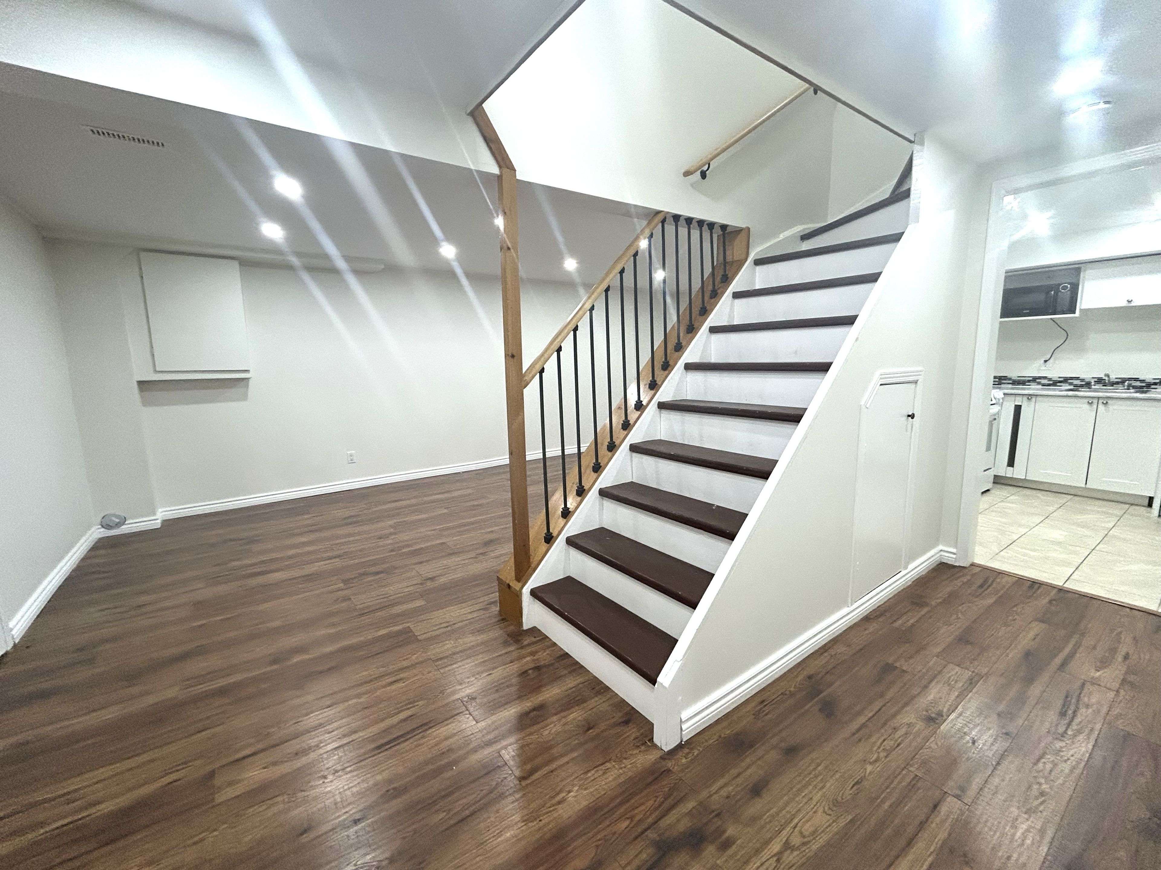 Ajax, ON L1S 3Y3,2-7 Empson CT