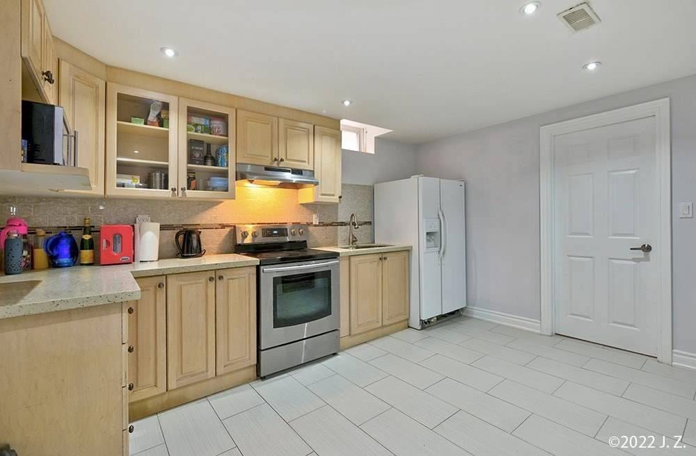 Markham, ON L3S 3C3,118 Irenemount CRES #BSMT