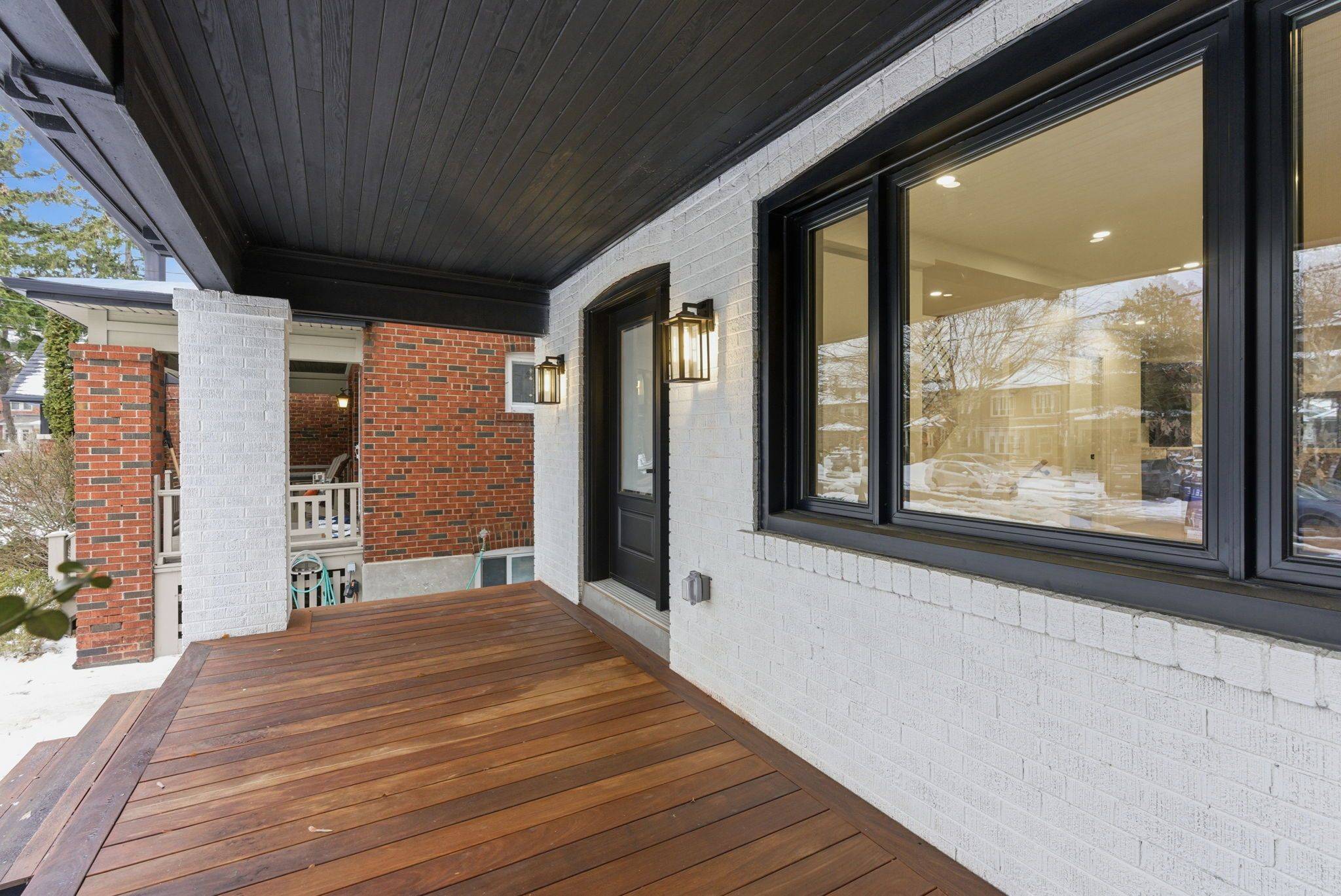 Toronto W02, ON M6S 2B3,34 Raymond AVE