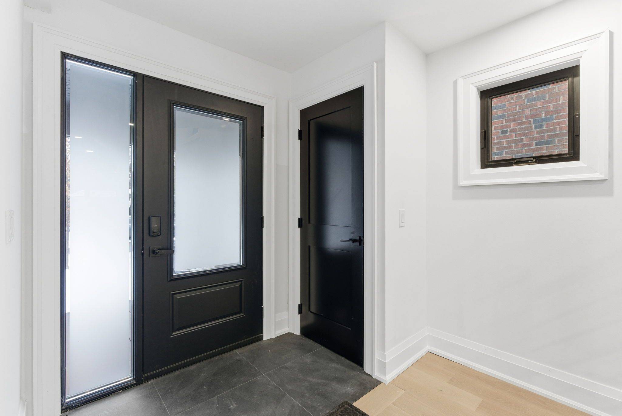 Toronto W02, ON M6S 2B3,34 Raymond AVE