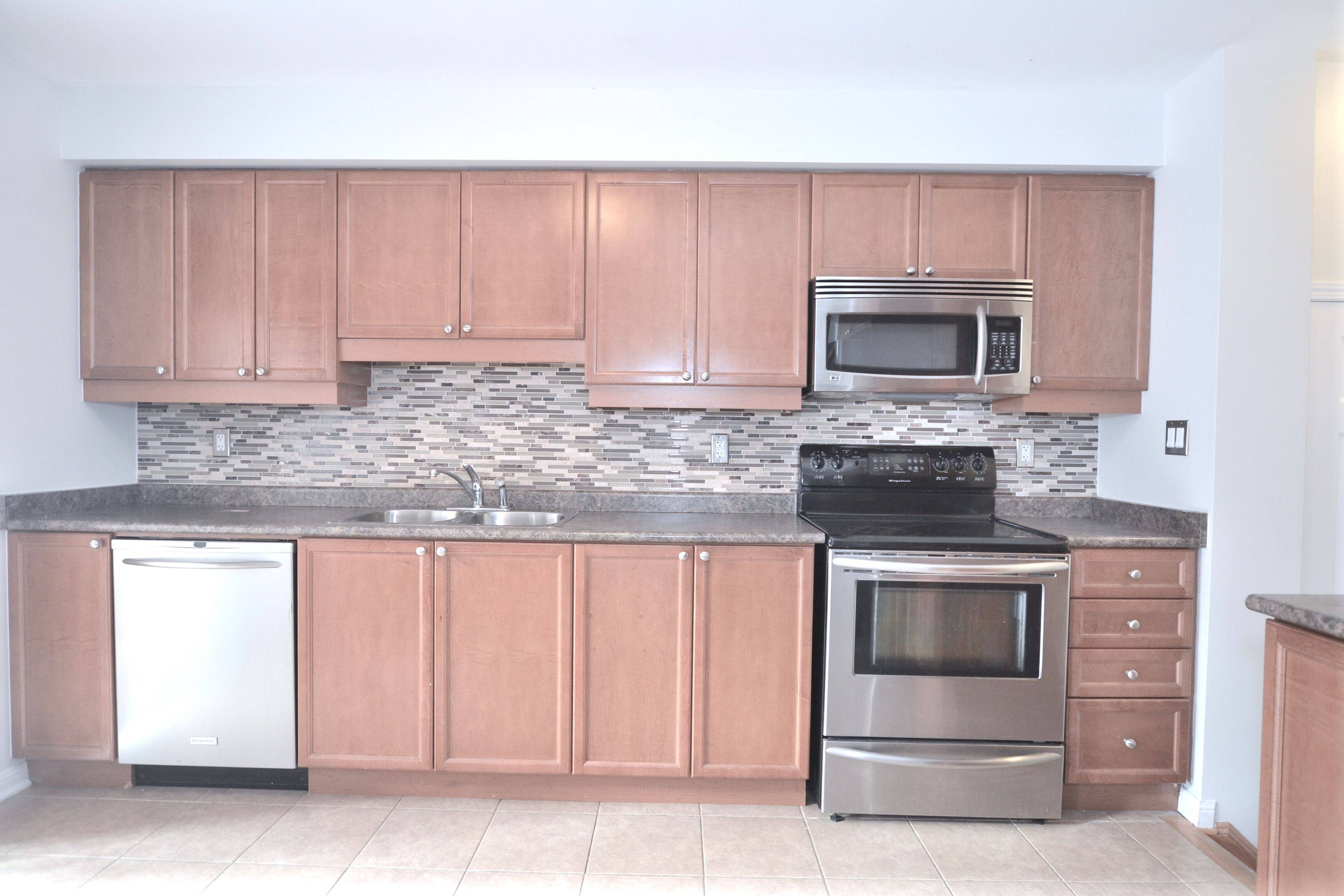 Milton, ON L9T 0P5,354 Prosser CIR