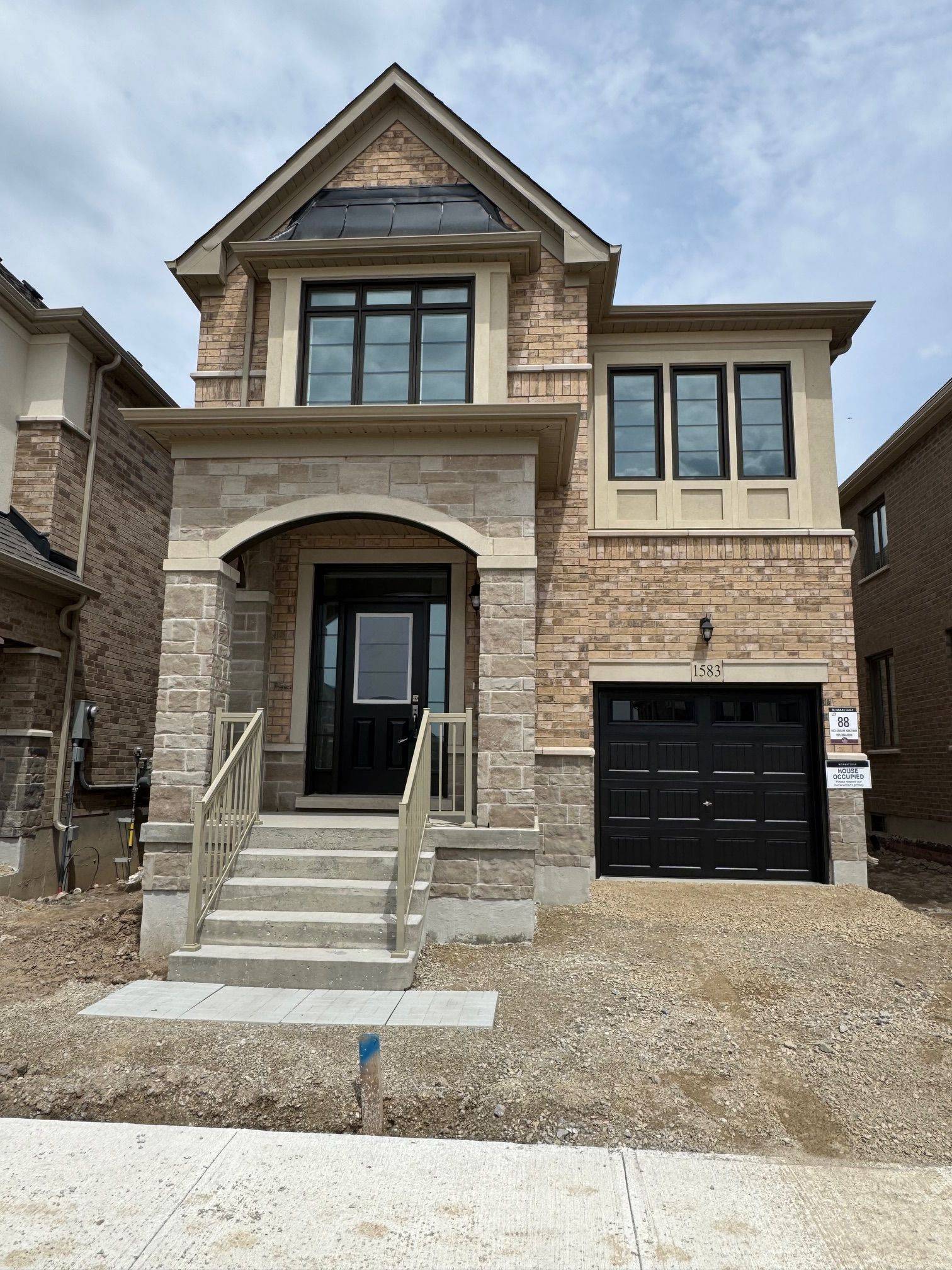 Milton, ON L9E 2G6,1583 Savoline BLVD