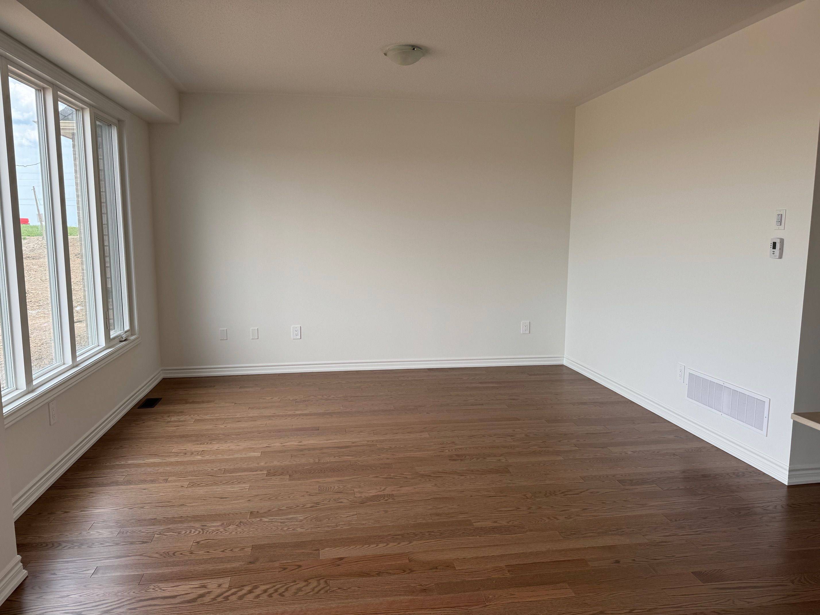 Milton, ON L9E 2G6,1583 Savoline BLVD