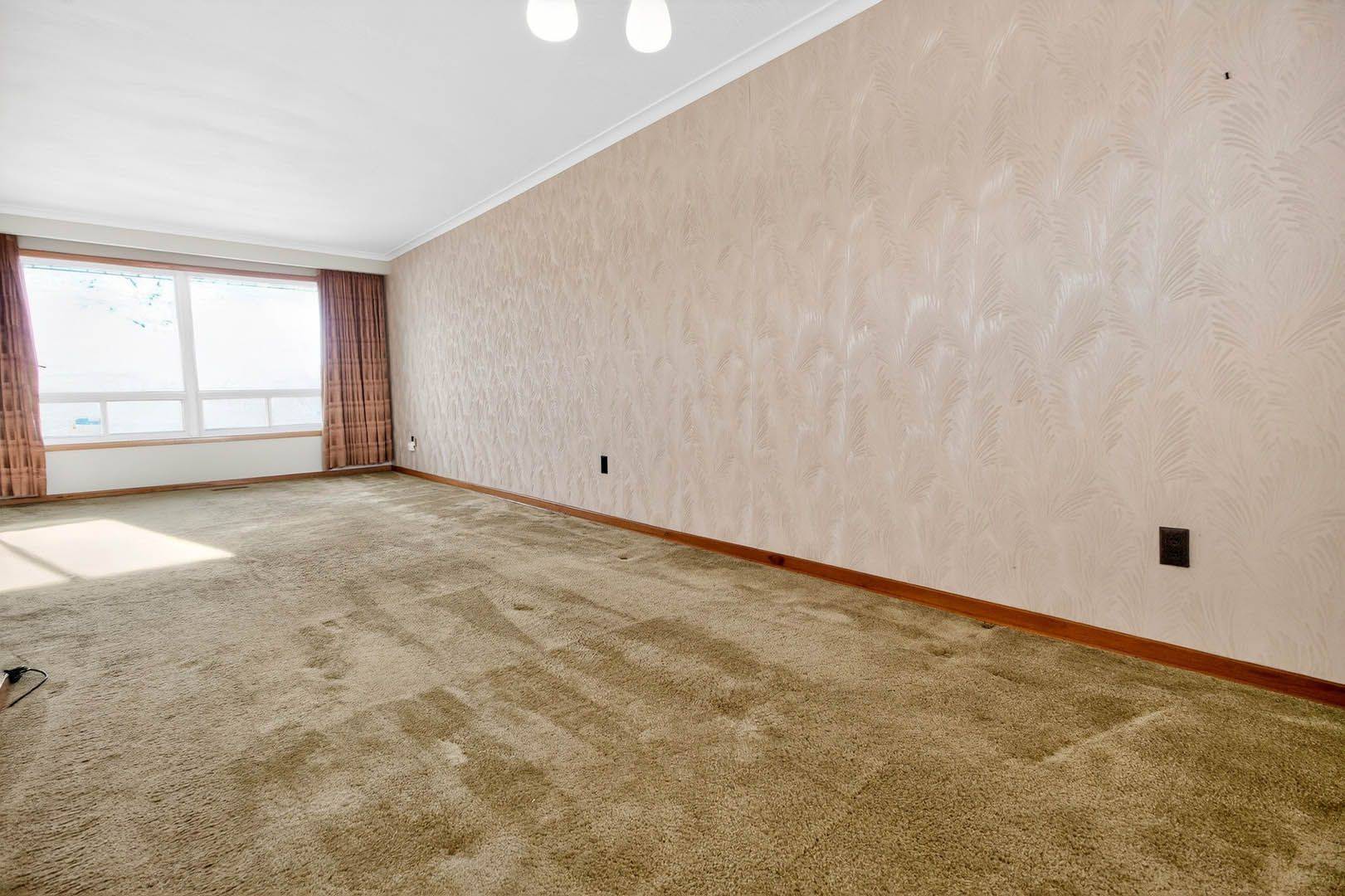 Mississauga, ON L4T 2V7,7524 Wrenwood CRES