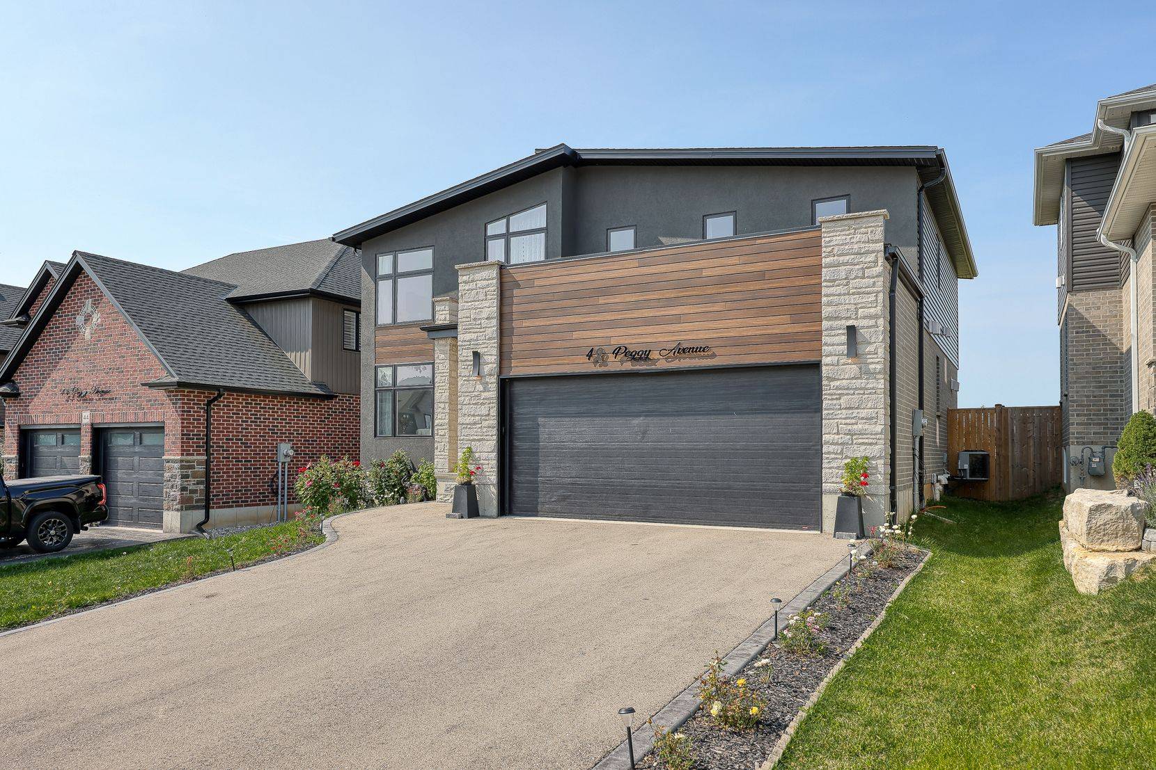 South-west Oxford, ON N0J 1N0,42 PEGGY AVE