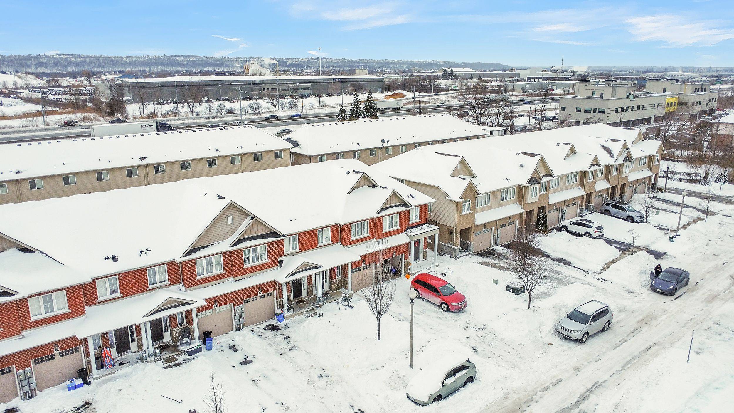 Hamilton, ON L8E 5C3,80 Palacebeach TRL