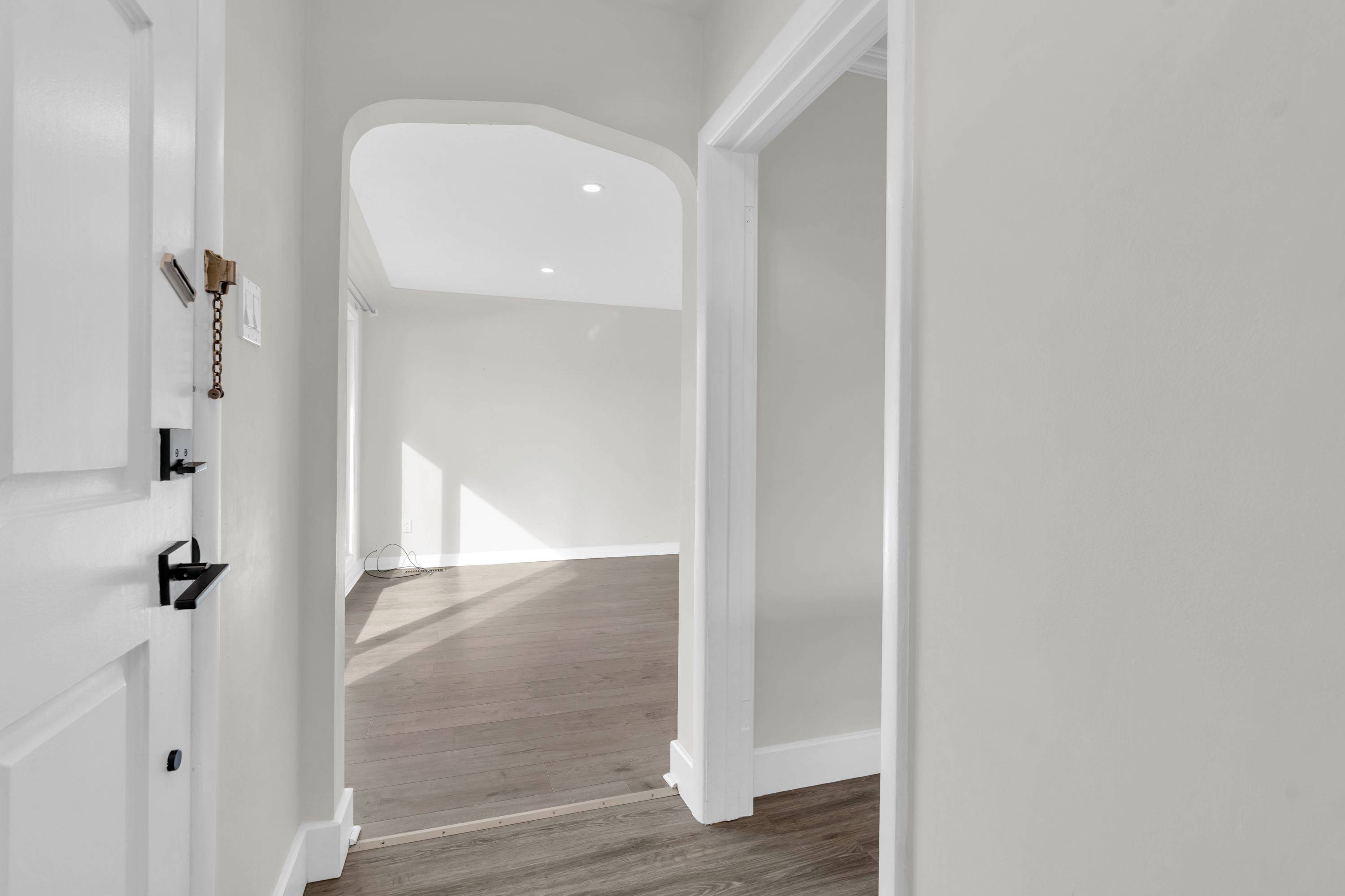 Kitchener, ON N2B 1Z3,220 Bruce ST