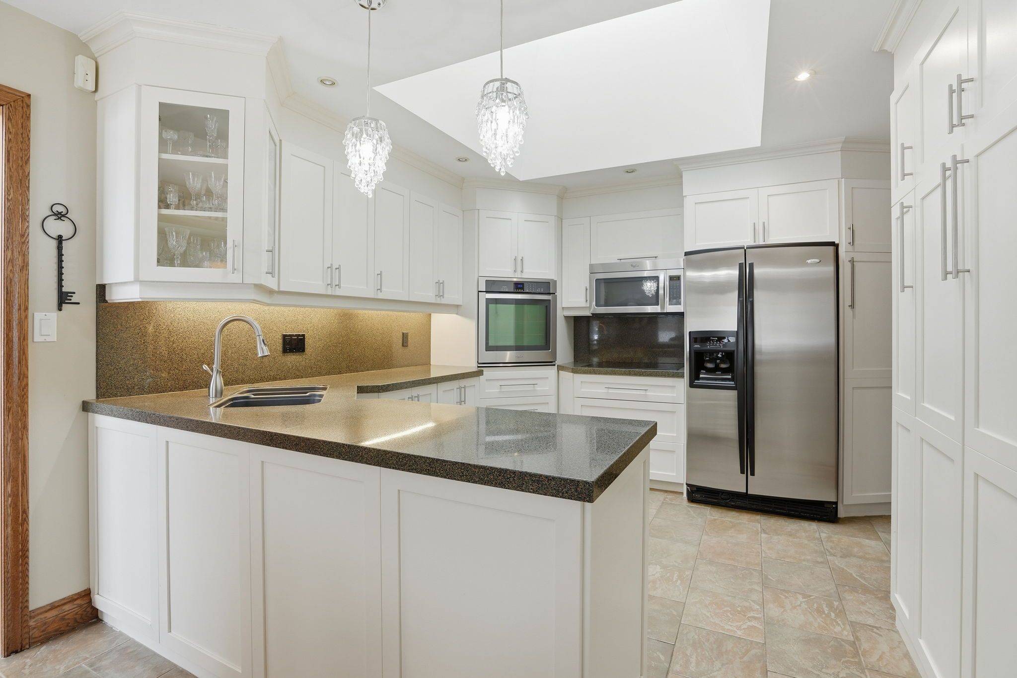 Haldimand, ON N3W 1E2,9 Lamb CT