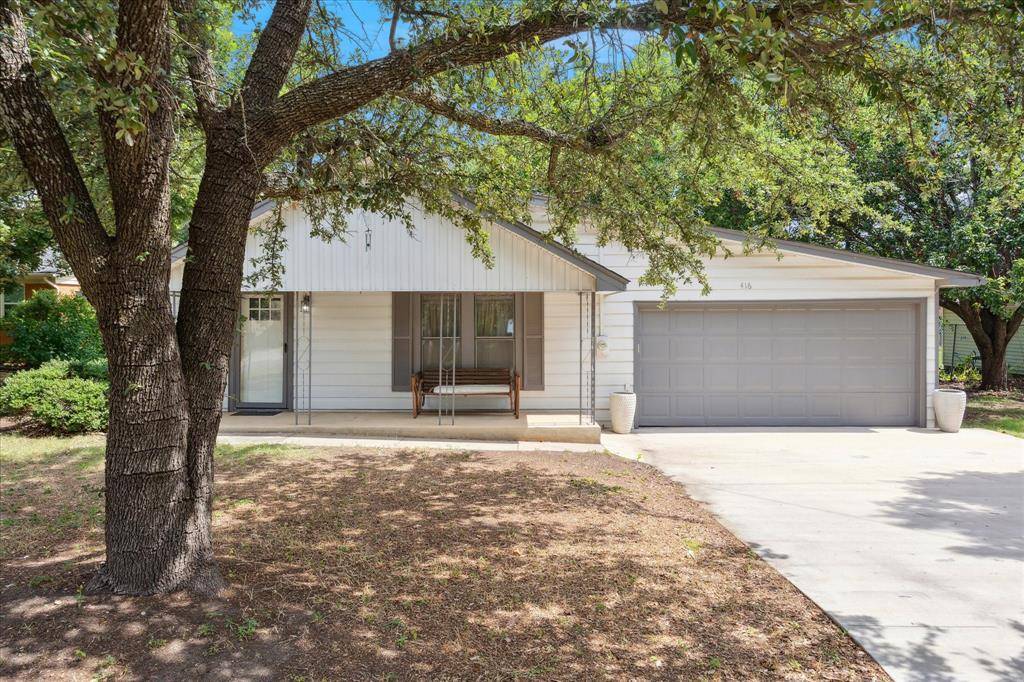 Justin, TX 76247,416 W 3rd Street