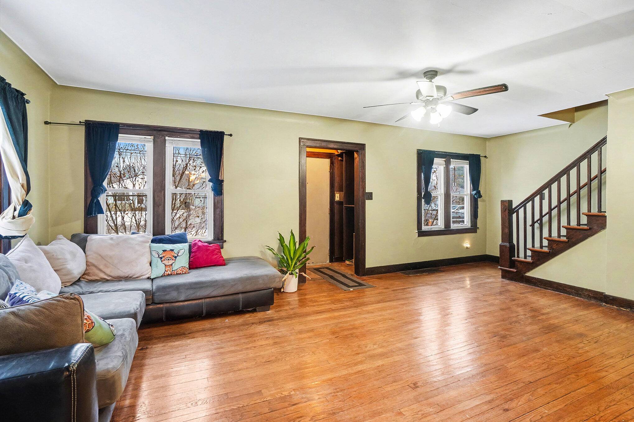 Holland, MI 49424,529 Pinecrest ST