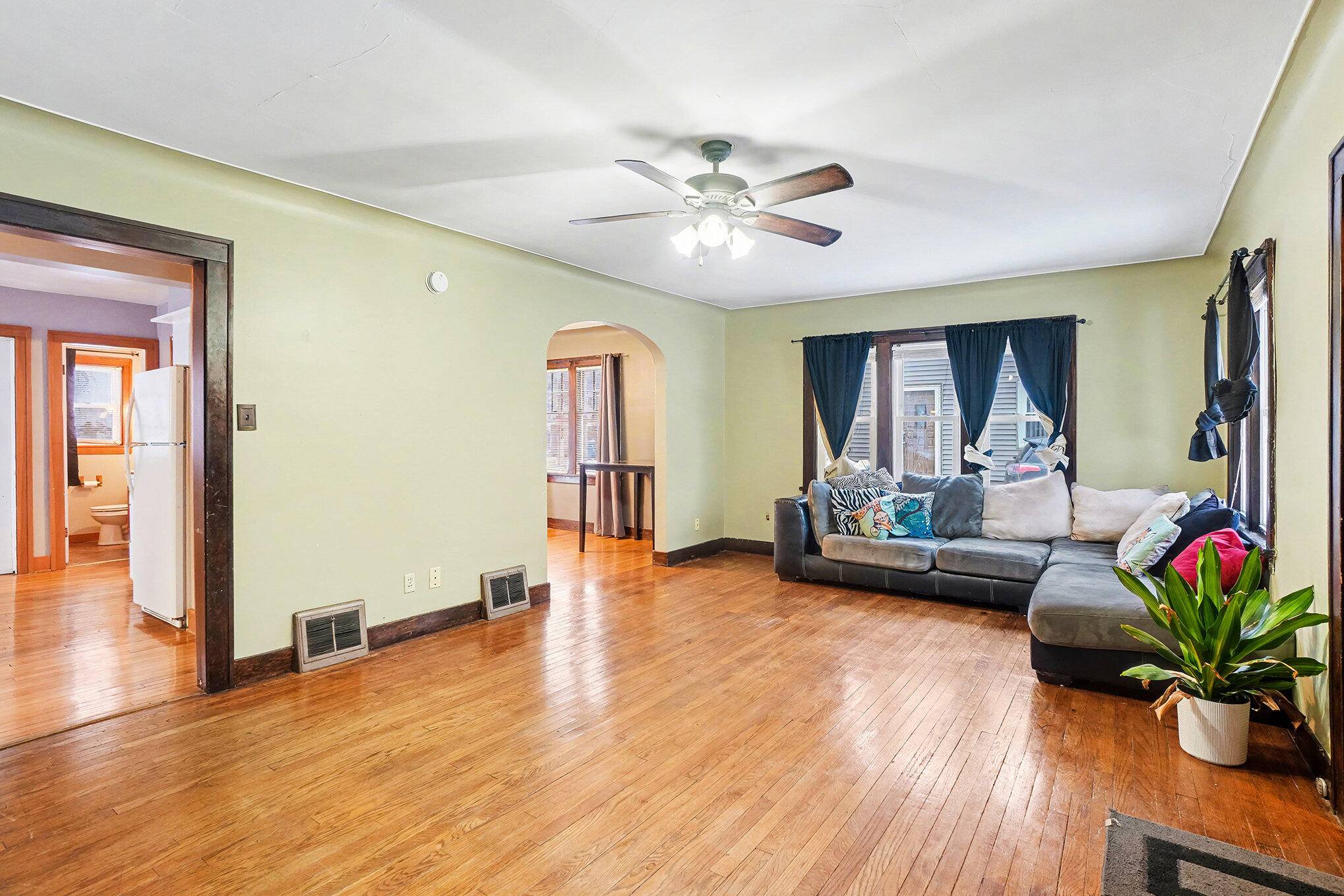 Holland, MI 49424,529 Pinecrest ST