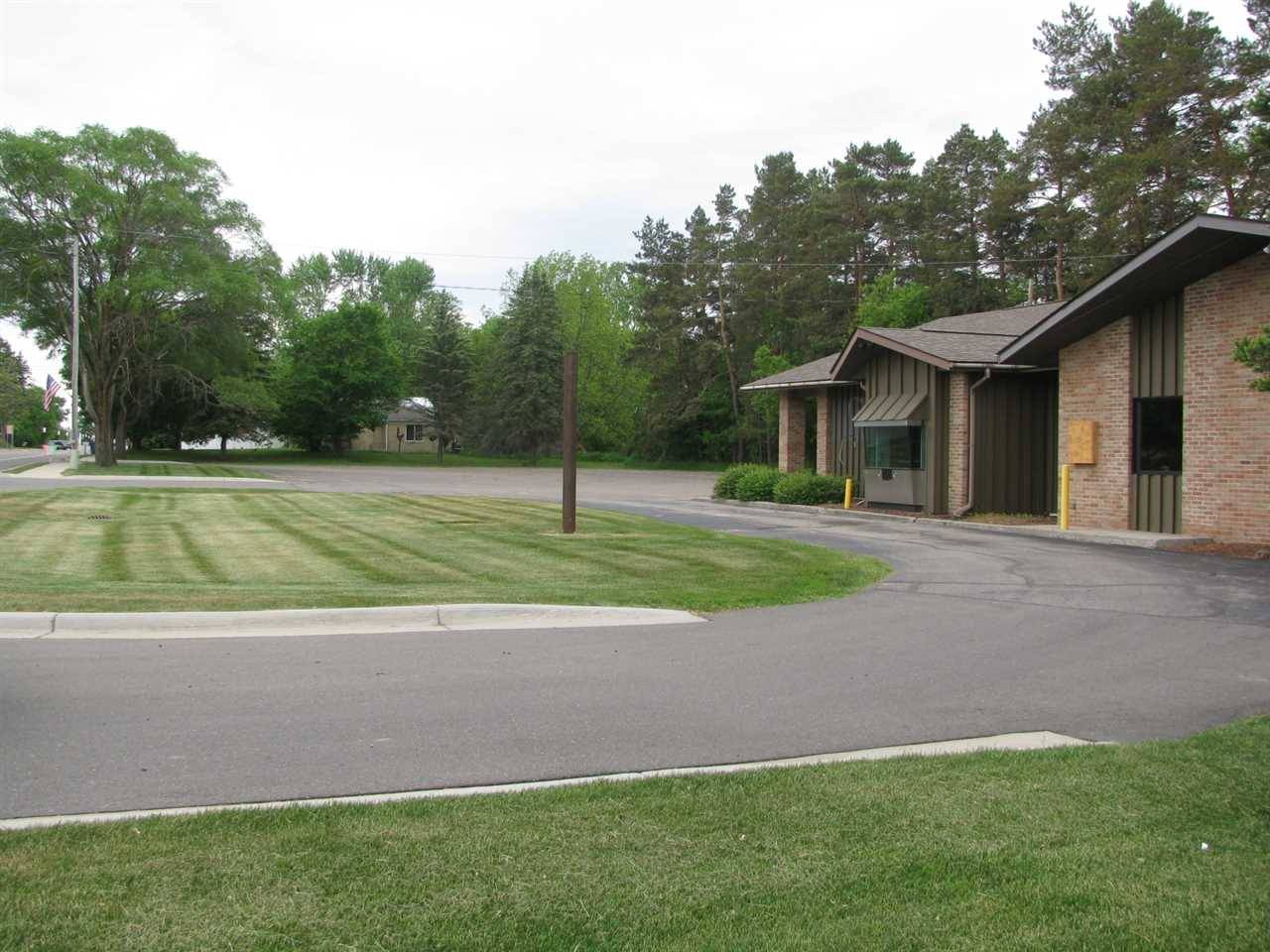 205 N Bullock ST, Burleigh Twp, MI 48770