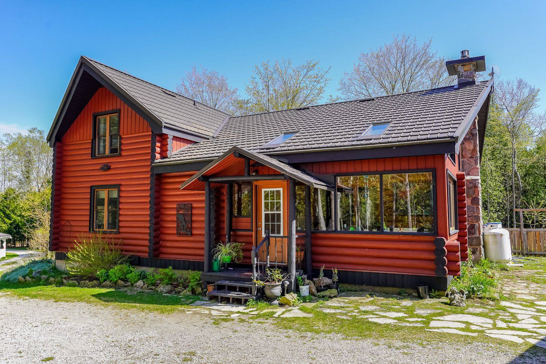 South Bruce Peninsula, ON N0H 2T0,1483 Highway 6 N/A