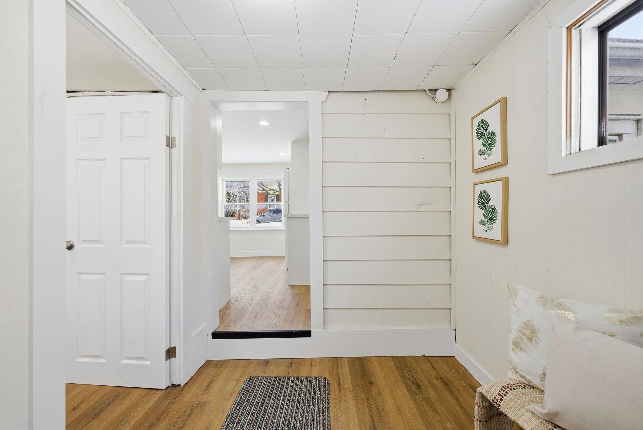 Quinte West, ON K8V 3Y5,18 Spring ST