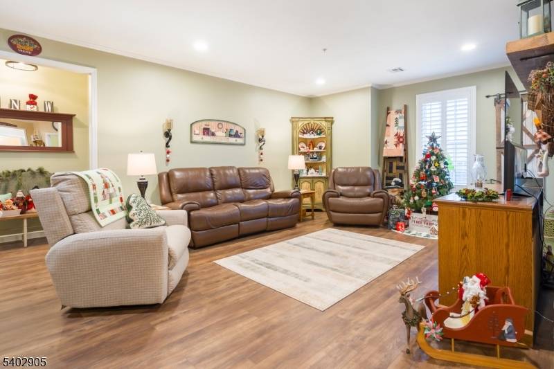 Woodbridge Twp., NJ 07095,319 Regency Pl #319