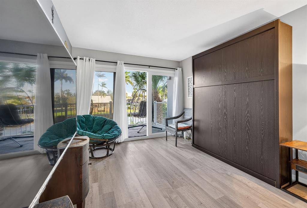 Fort Lauderdale, FL 33301,535 Hendricks Isle #208