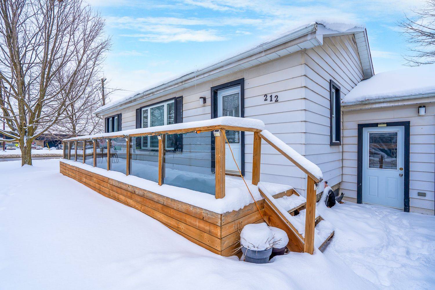 New Tecumseth, ON L9R 1B6,212 Albert ST W