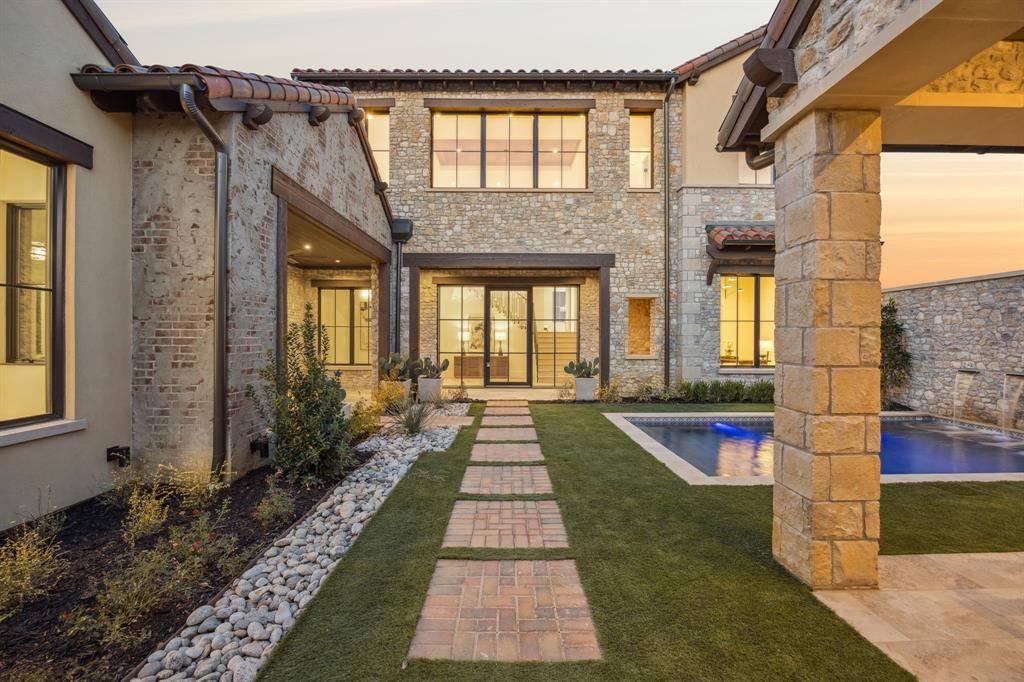 Westlake, TX 76262,12 Cardona