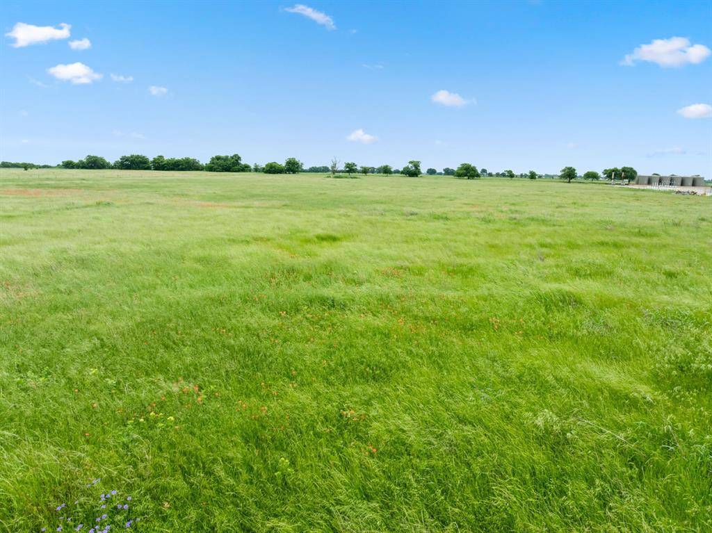 Krum, TX 76249,2752 Branch Road #A