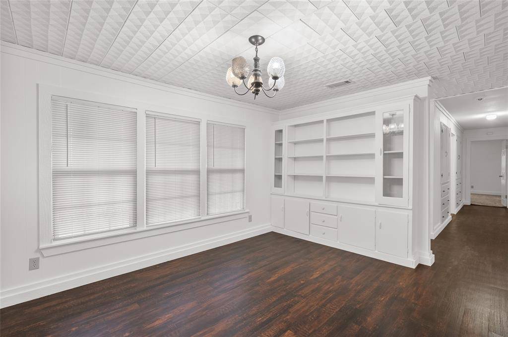 Bonham, TX 75418,903 Lynn Street