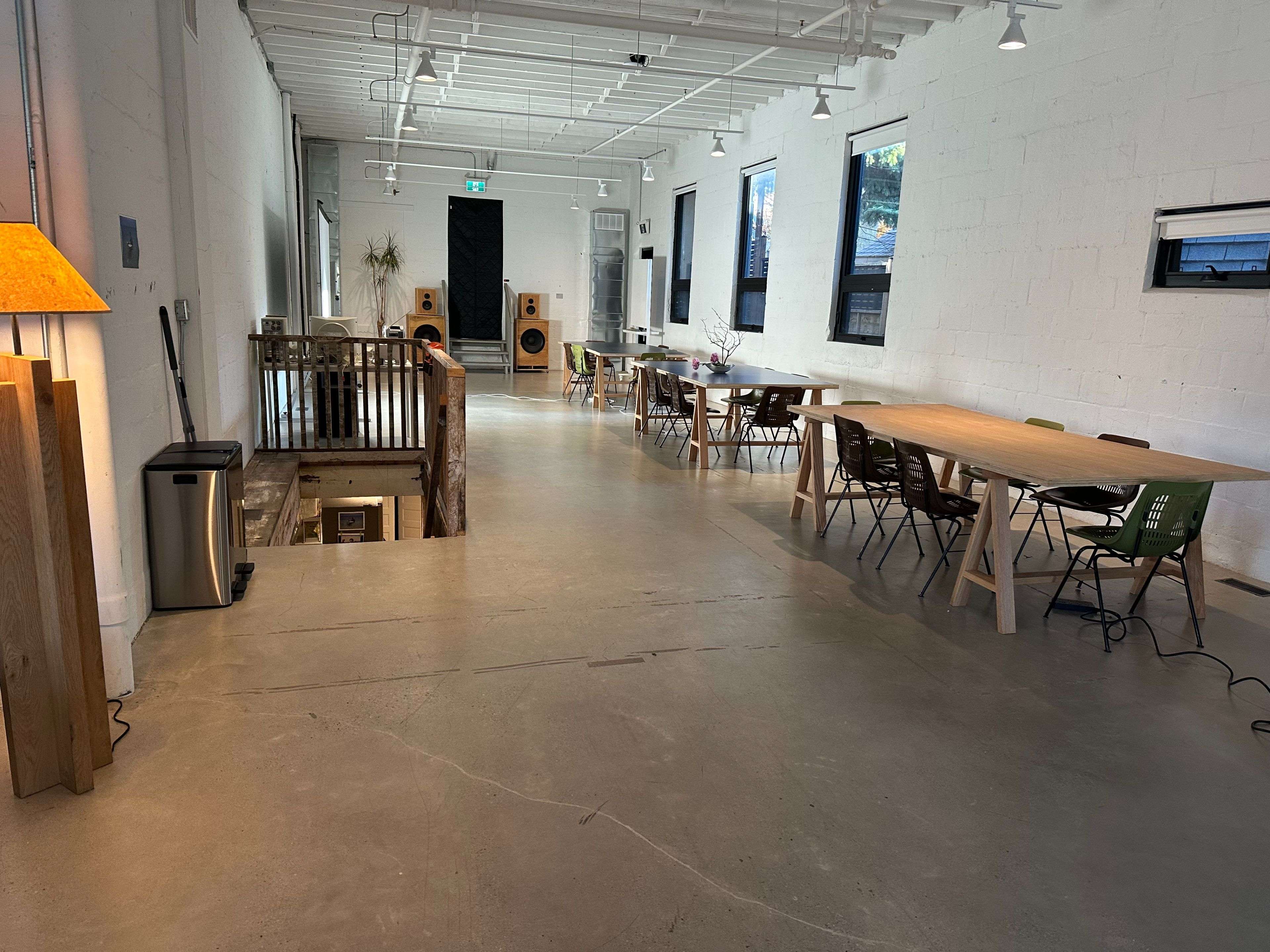 Toronto C01, ON M5V 2S1,83-91B Walnut AVE #South Side