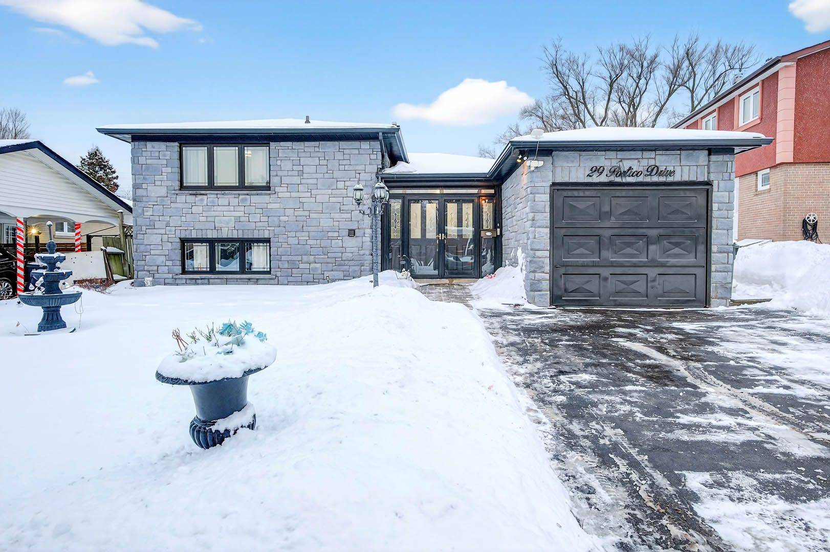 Toronto E09, ON M1G 3R5,29 Portico DR