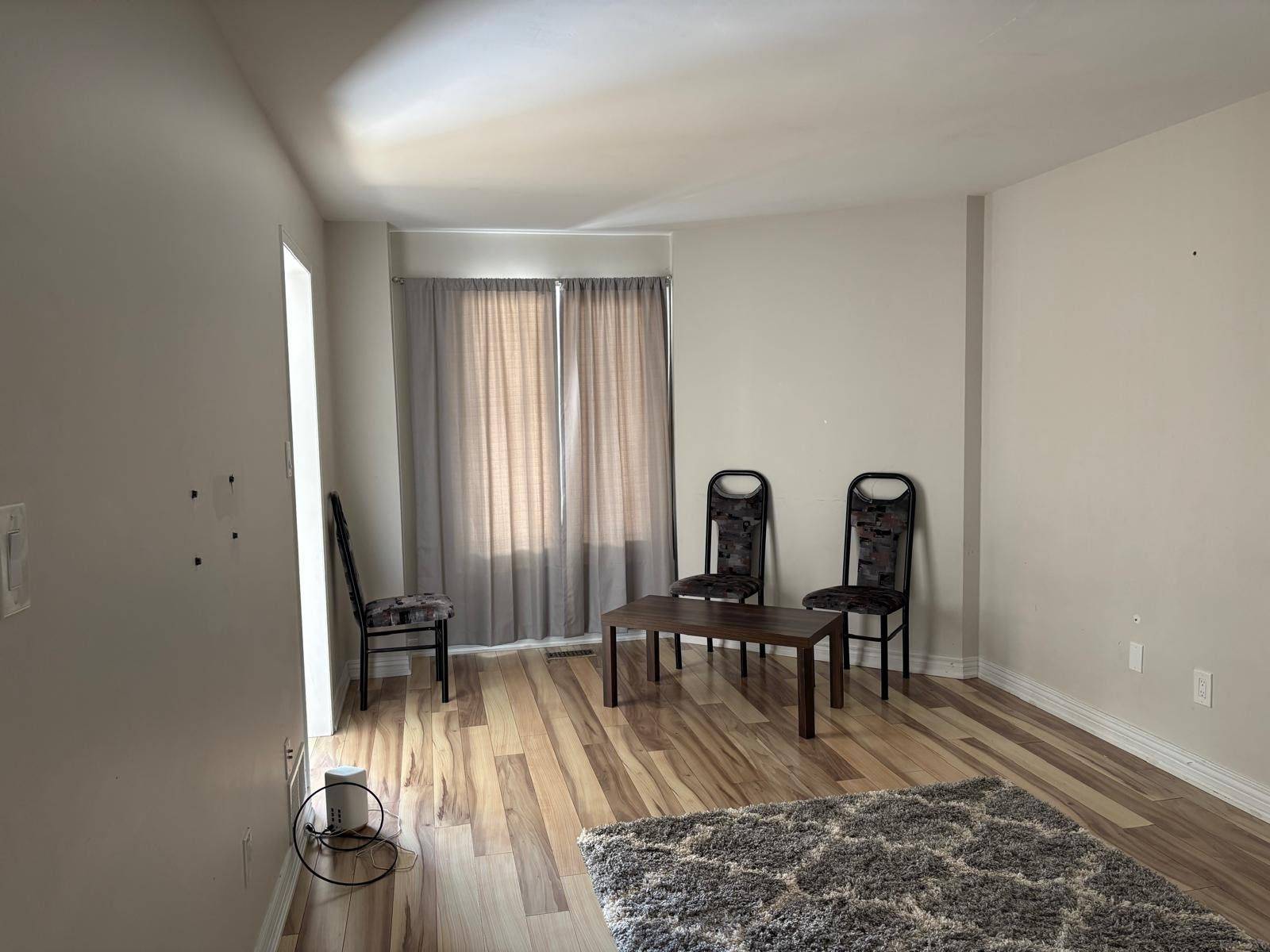 Whitby, ON L1R 1Z2,23 Winterberry DR