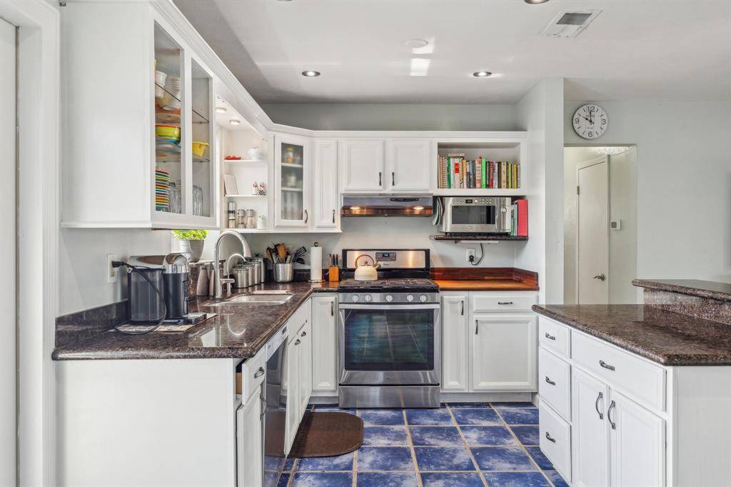 Wilton Manors, FL 33311,2216 NW 2nd Ave