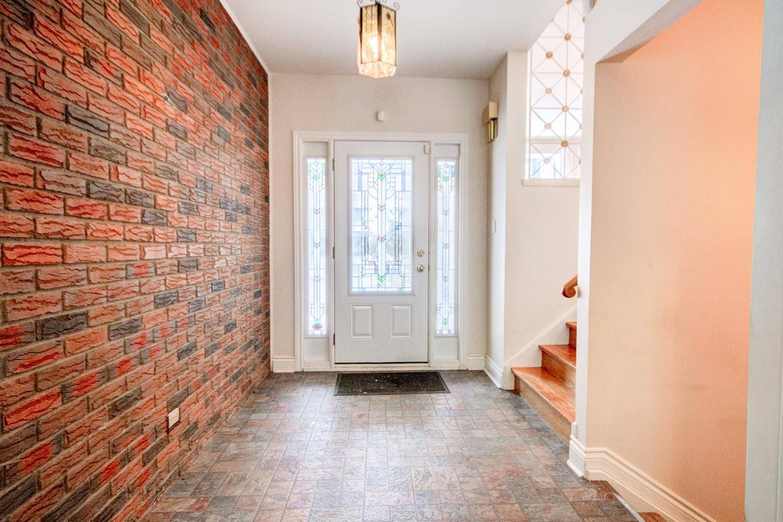 Markham, ON L3P 1J9,75 Southdale DR